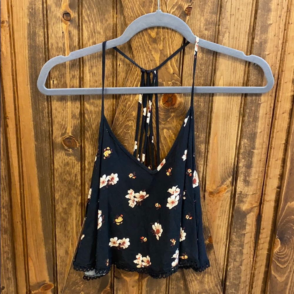 Black floral crop top